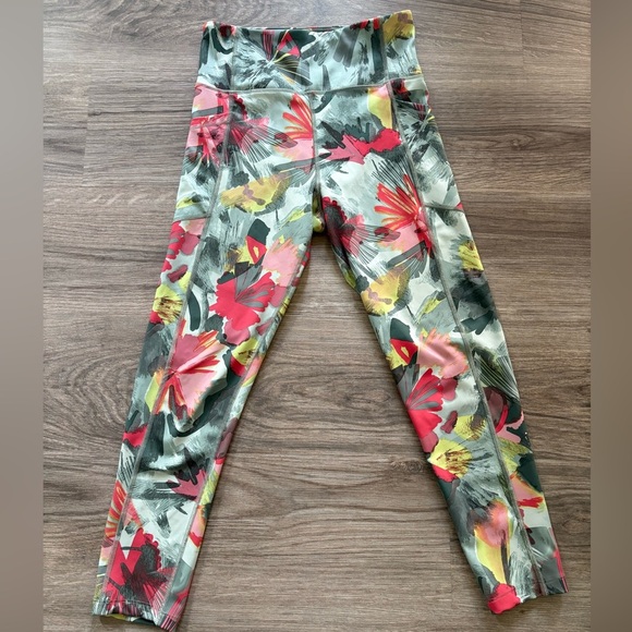 Calvin Klein High Rise Floral Patterned Leggings size Medium - Picture 1 of 5